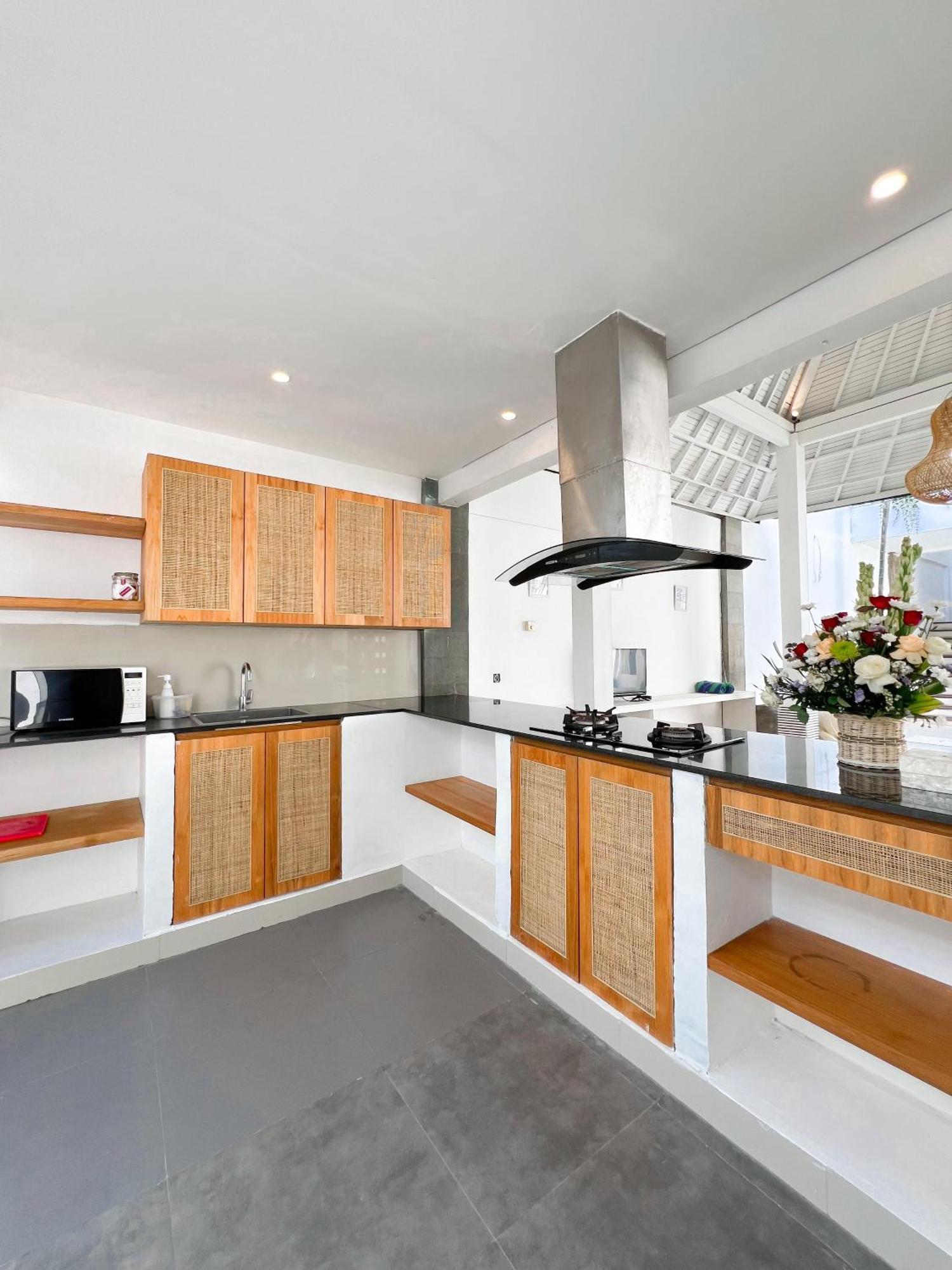Apple Villas & Apartments Kerobokan  Luaran gambar