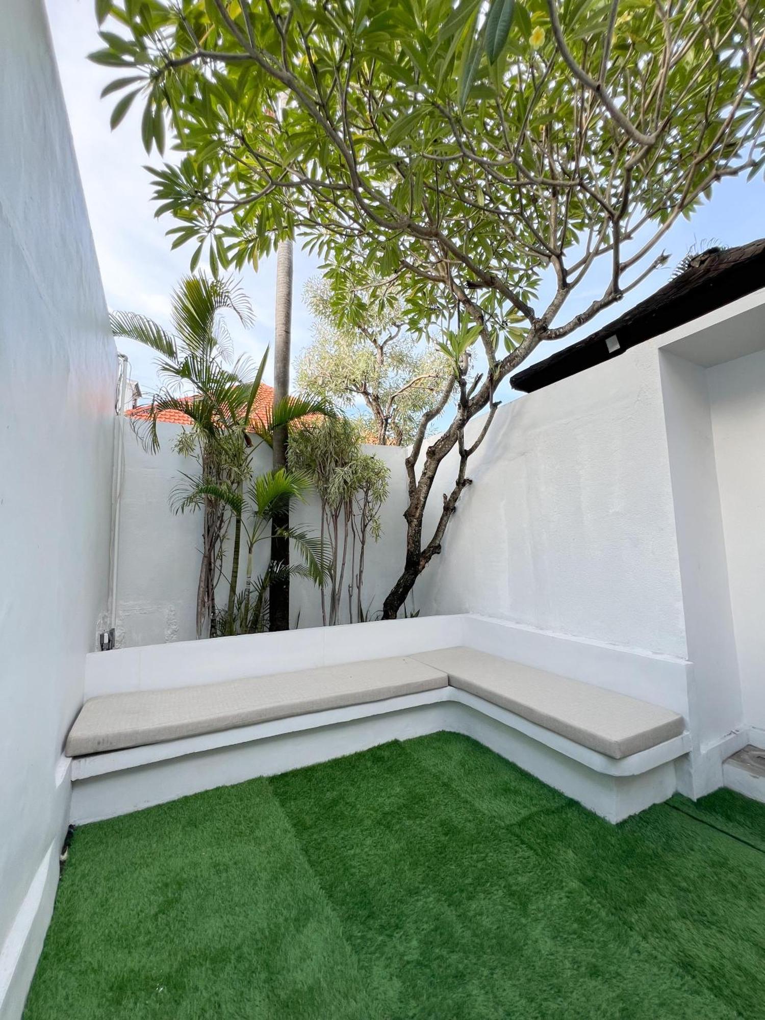 Apple Villas & Apartments Kerobokan  Luaran gambar