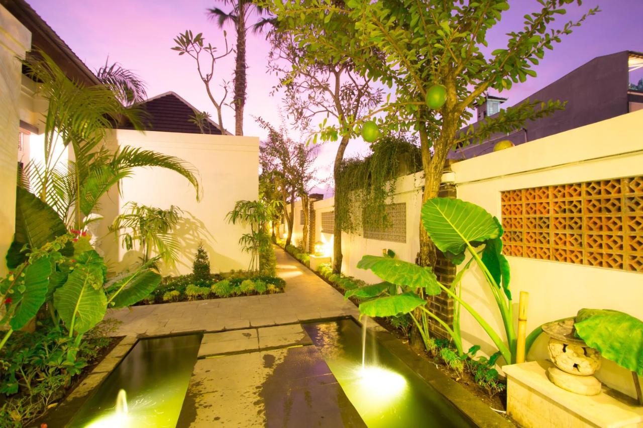 Apple Villas & Apartments Kerobokan  Luaran gambar